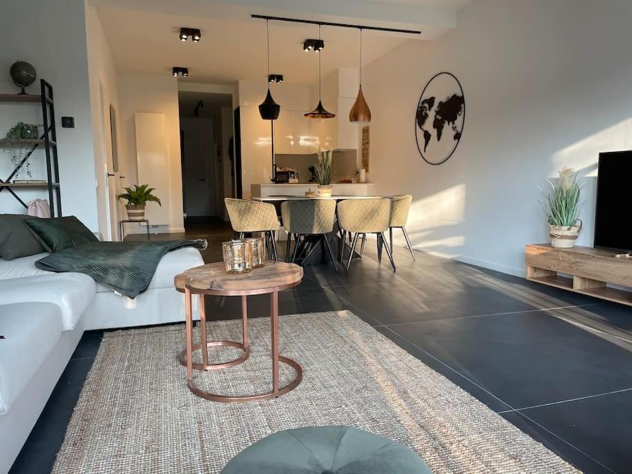 Ostend Chic, Luxe Loftstijl In Oostende Экстерьер фото